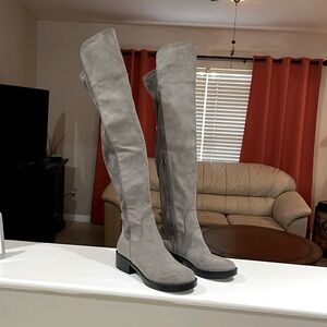 Rocket Dog Pasha Faux Suede Gray Over the Knee Zip Up Block Heel Boots Size 7